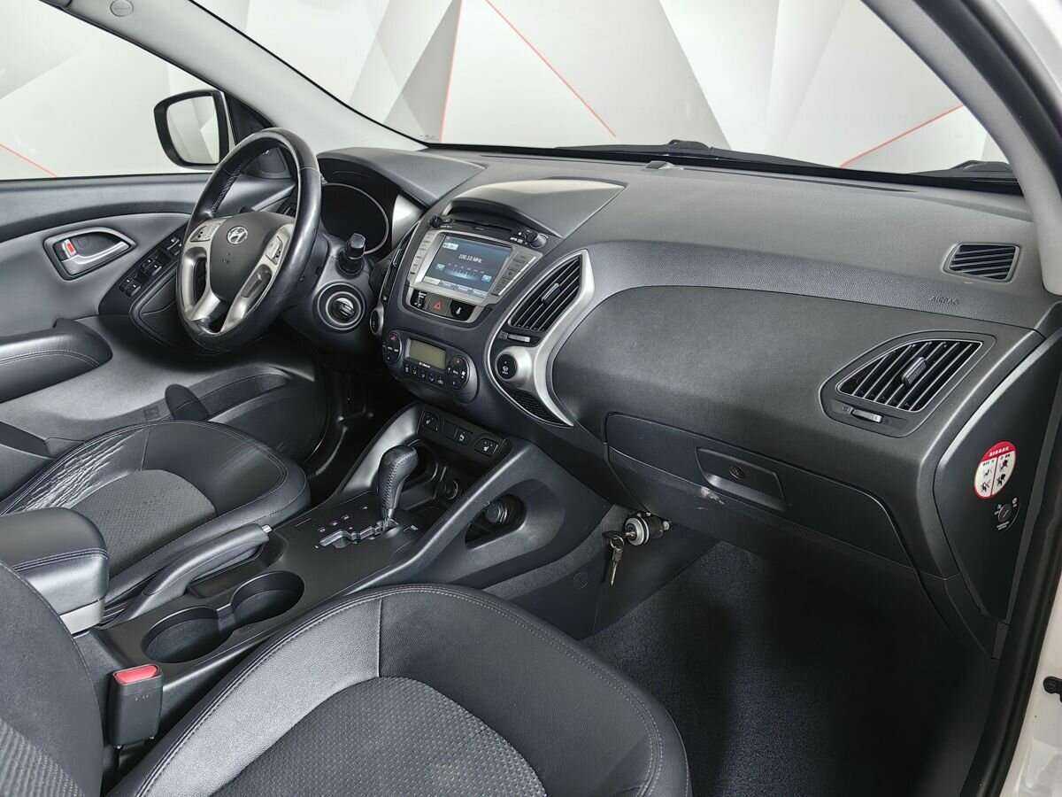 Hyundai ix35 б/у, 2013, Автоматическая. Фото: #8