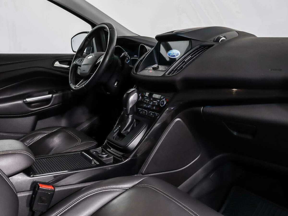 Ford Kuga б/у, 2016, Автоматическая. Фото: #10