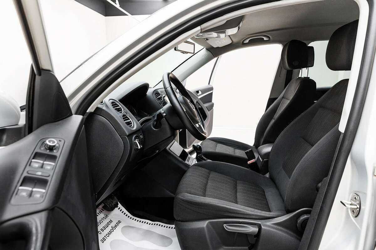 Volkswagen Tiguan б/у, 2012, Автоматическая. Фото: #7