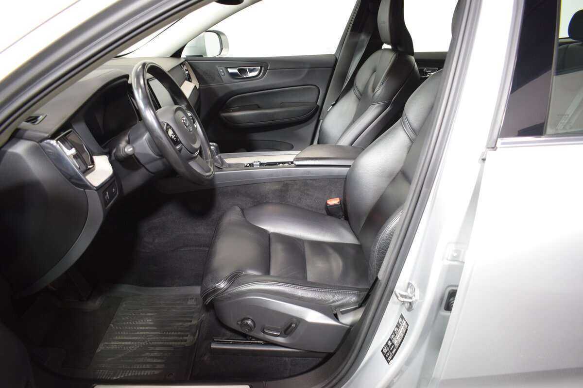 Volvo XC60 б/у, 2020, Автоматическая. Фото: #7