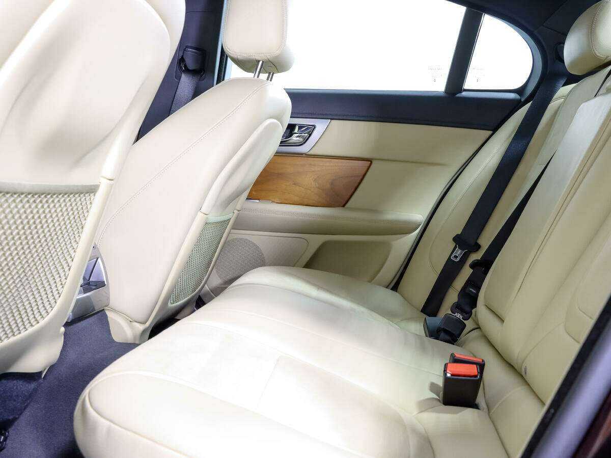 Jaguar XF б/у, 2013, Автоматическая. Фото: #8