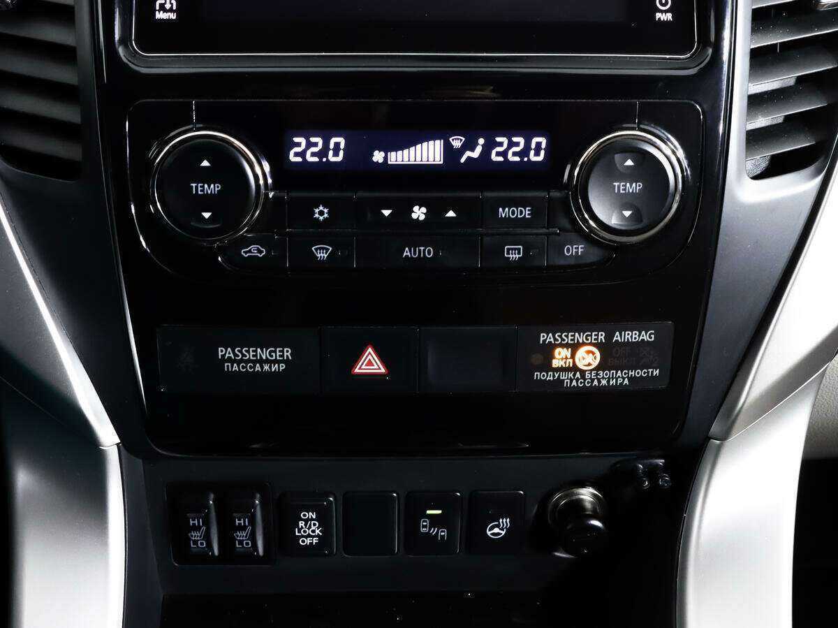 Mitsubishi Pajero Sport б/у, 2017, Автоматическая. Фото: #13