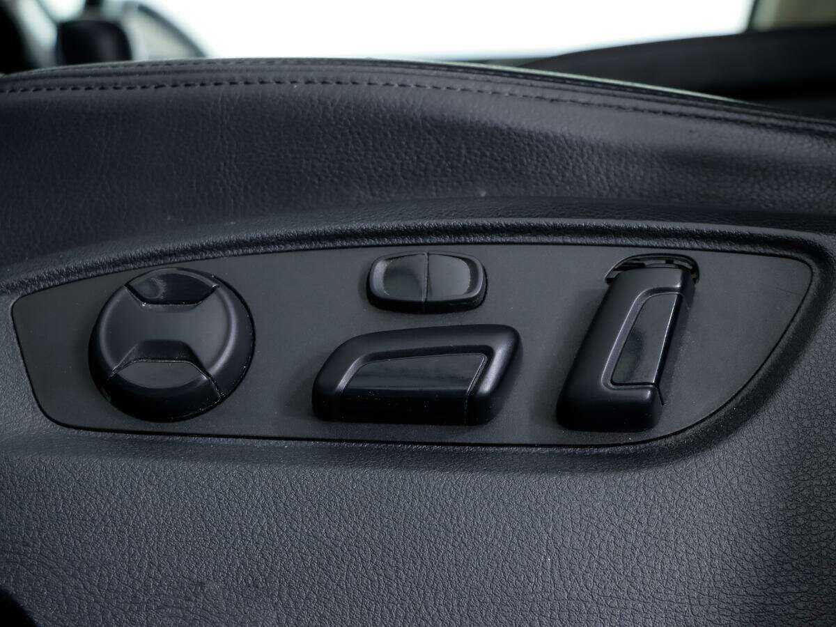 Volkswagen Touareg б/у, 2016, Автоматическая. Фото: #11