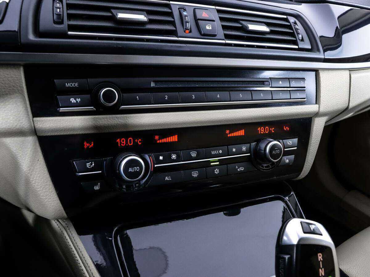 BMW 5 серии б/у, 2012, Автоматическая. Фото: #17