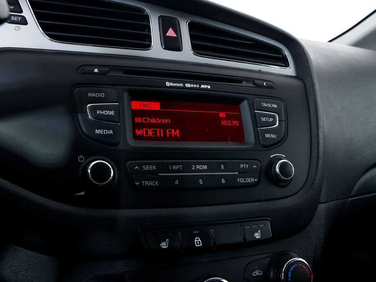 Киа Сид б/у, 2015, Механическая. Фото: #12