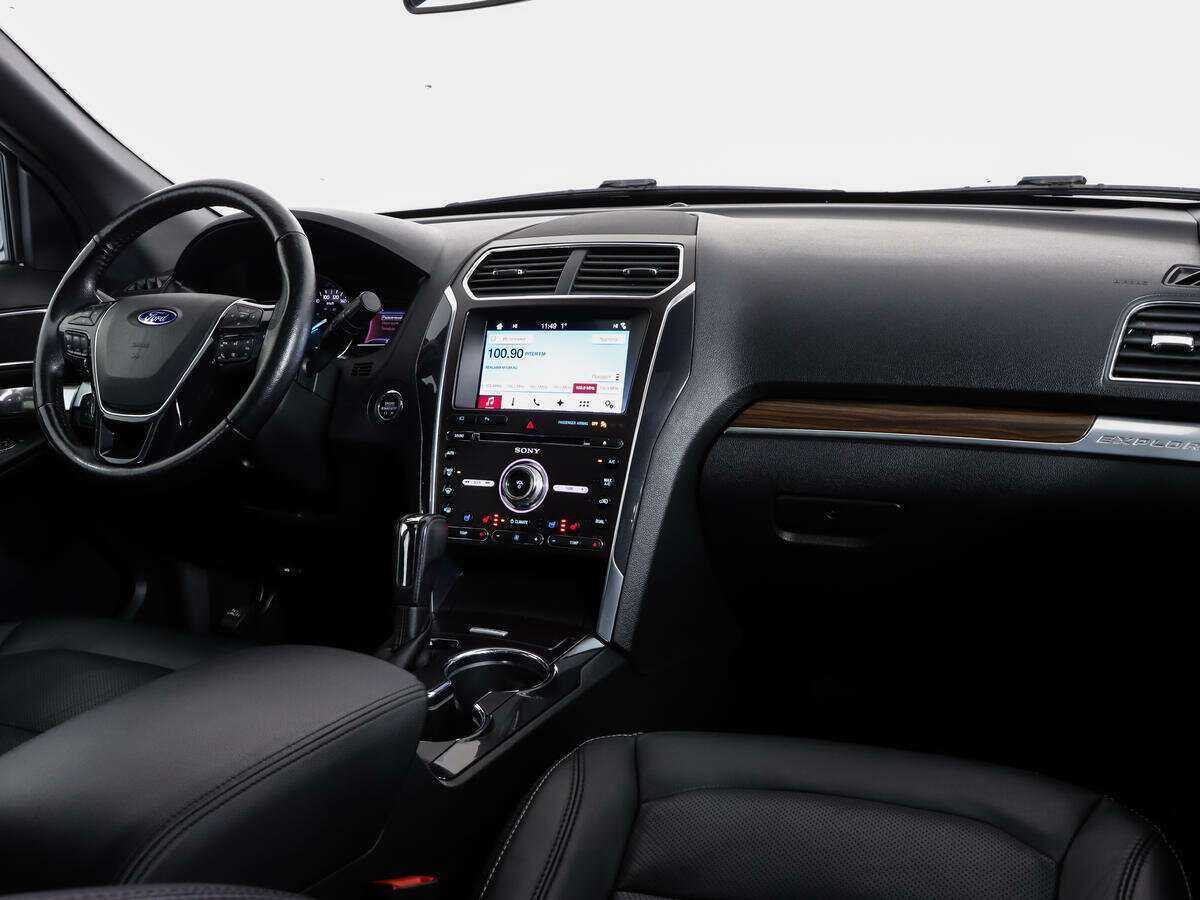 Ford Explorer б/у, 2017, Автоматическая. Фото: #8