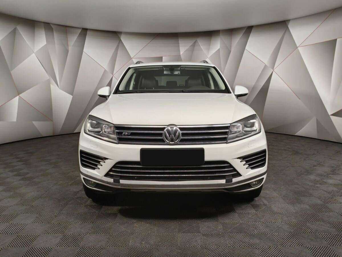 Volkswagen Touareg б/у, 2016, Автоматическая. Фото: #6