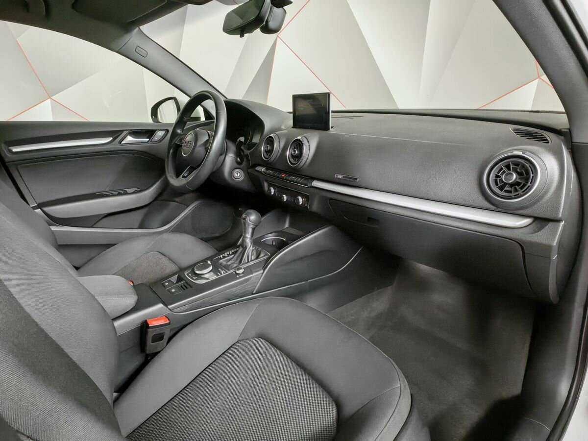 Audi A3 б/у, 2019, Роботизированная. Фото: #8