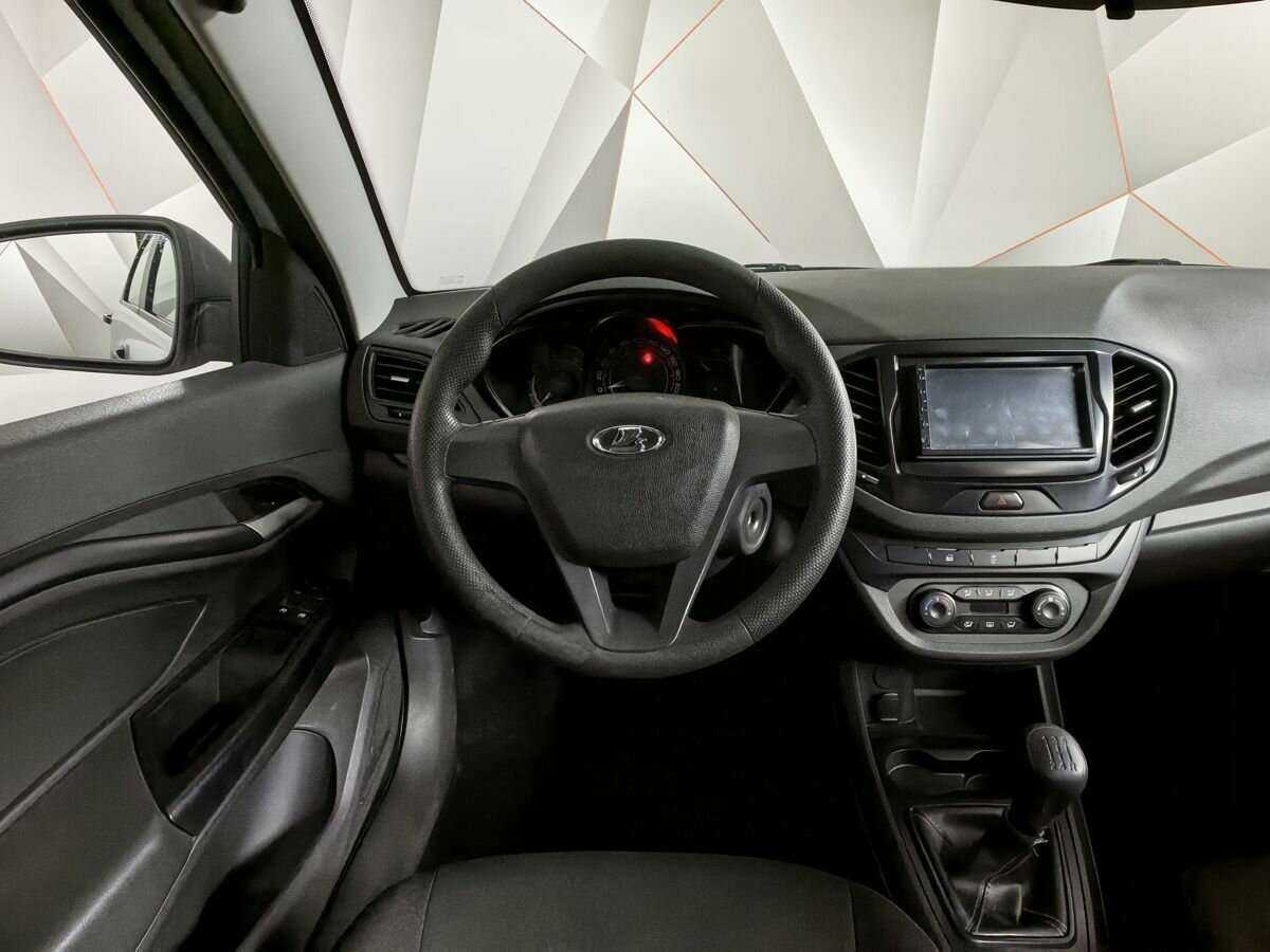 Lada (ВАЗ) Vesta б/у, 2018, Механическая. Фото: #11