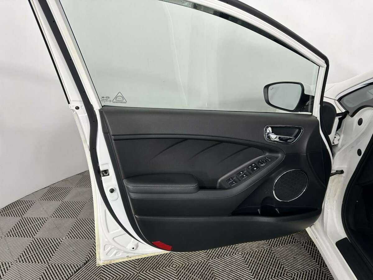 Kia Cerato б/у, 2017, Автоматическая. Фото: #7