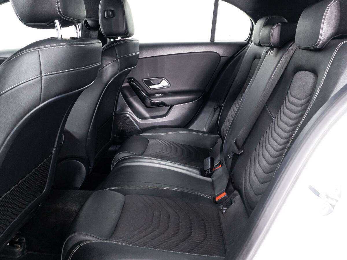 Mercedes-Benz A-Класс б/у, 2018, Роботизированная. Фото: #9