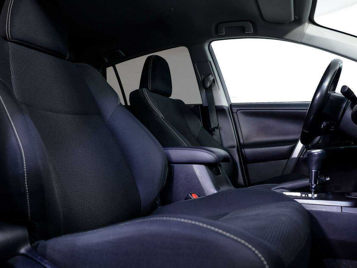 Toyota RAV4 б/у, 2019, Автоматическая. Фото: #13