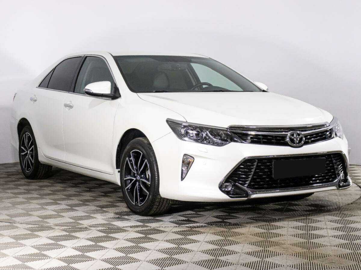 Toyota Camry б/у, 2017, Автоматическая. Фото: #2