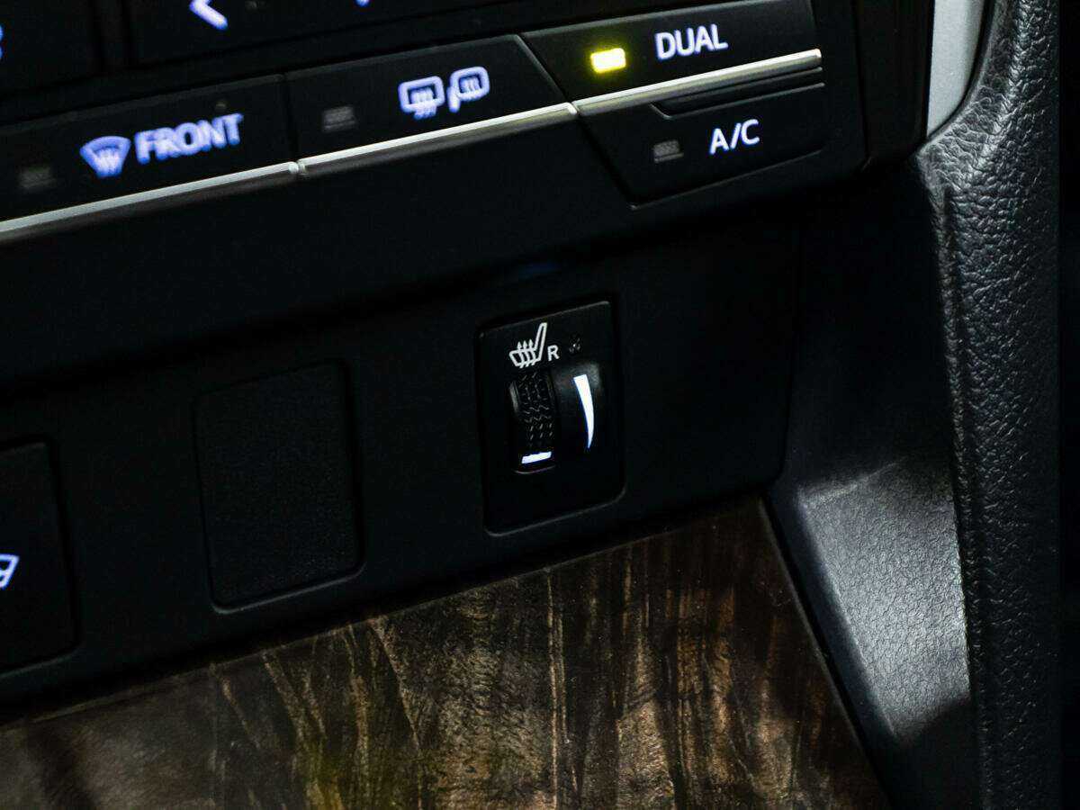 Toyota Camry б/у, 2017, Автоматическая. Фото: #20