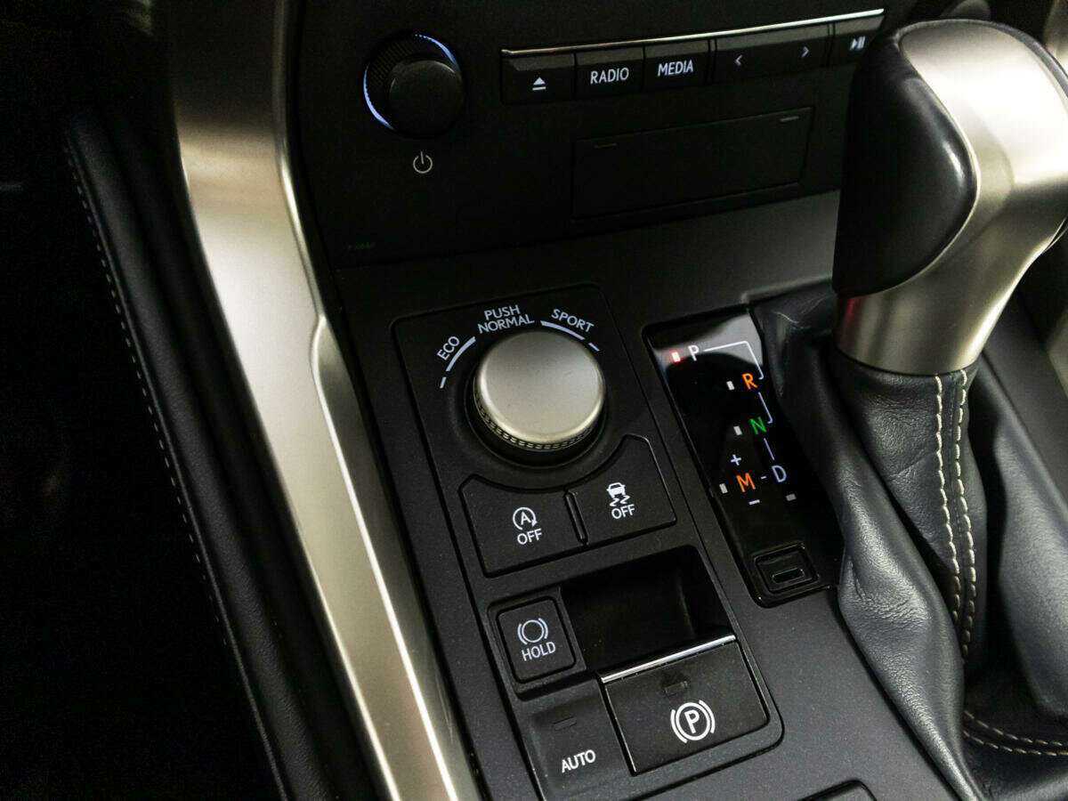Lexus NX б/у, 2015, Вариатор. Фото: #18