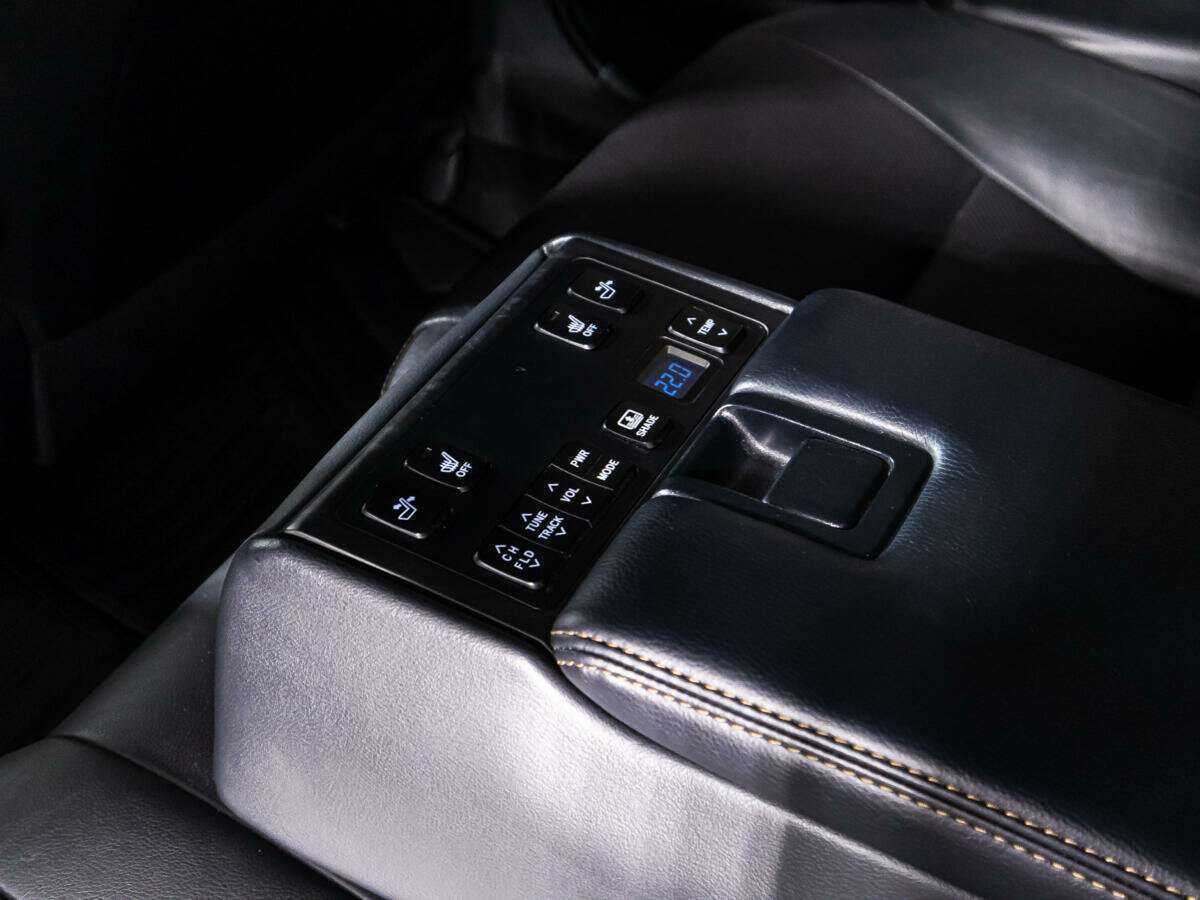 Toyota Camry б/у, 2017, Автоматическая. Фото: #18