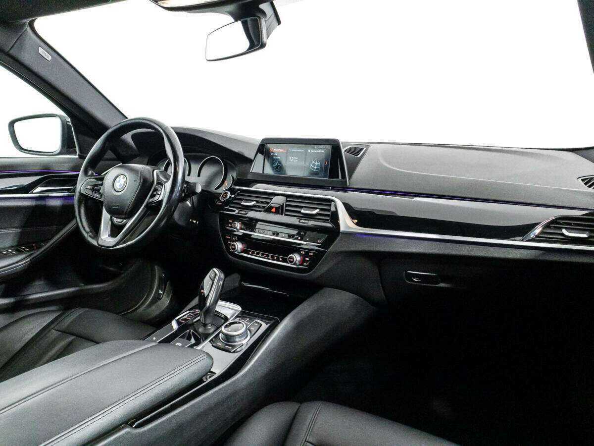 BMW 5 серии б/у, 2017, Автоматическая. Фото: #8