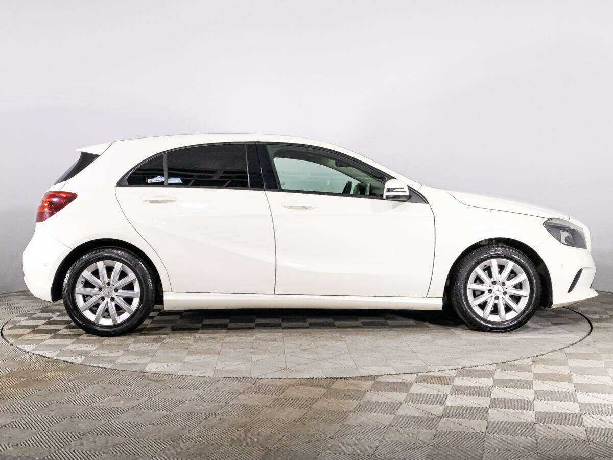 Mercedes-Benz A-Класс б/у, 2016, Роботизированная. Фото: #3