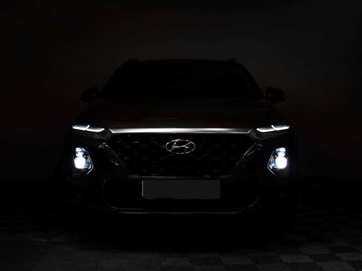 Hyundai Santa Fe б/у, 2018, Автоматическая. Фото: #2