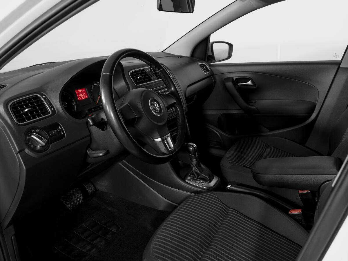 Фольксваген Поло б/у, 2013, Автоматическая. Фото: #14