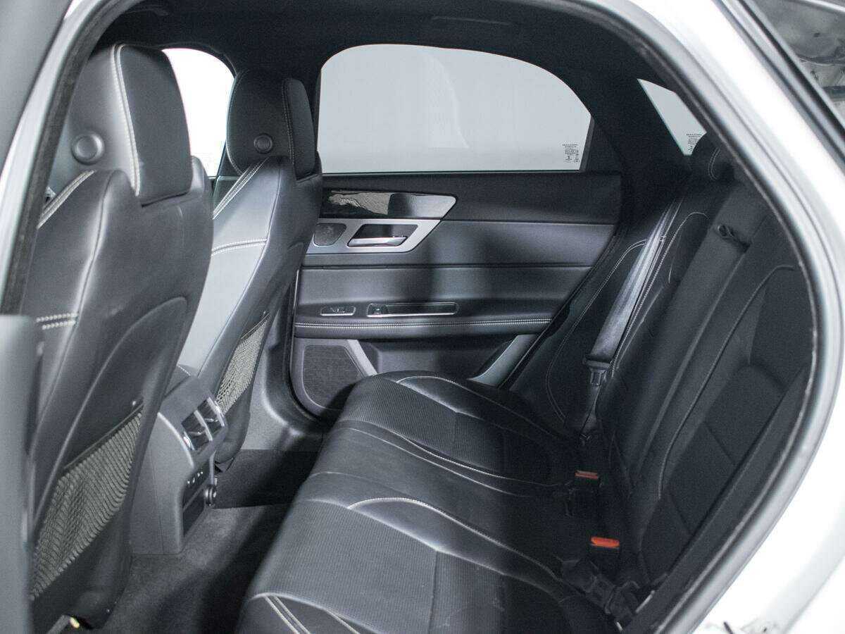 Jaguar XF б/у, 2016, Автоматическая. Фото: #9