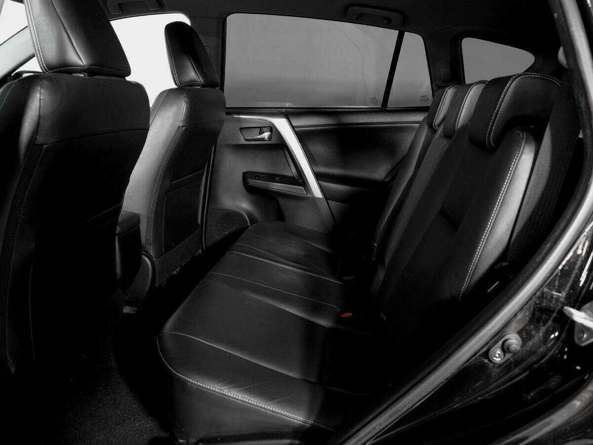 Toyota RAV4 б/у, 2016, Автоматическая. Фото: #9