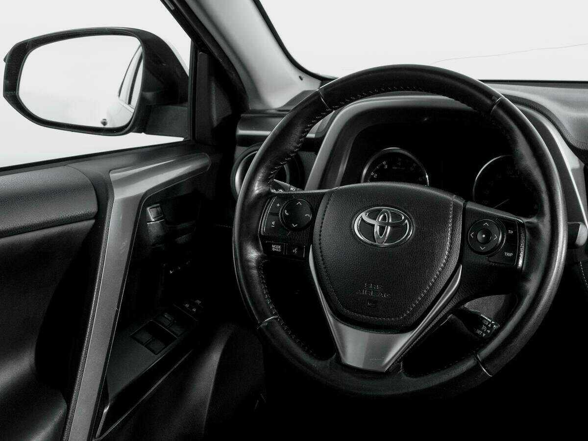 Toyota RAV4 б/у, 2016, Автоматическая. Фото: #14