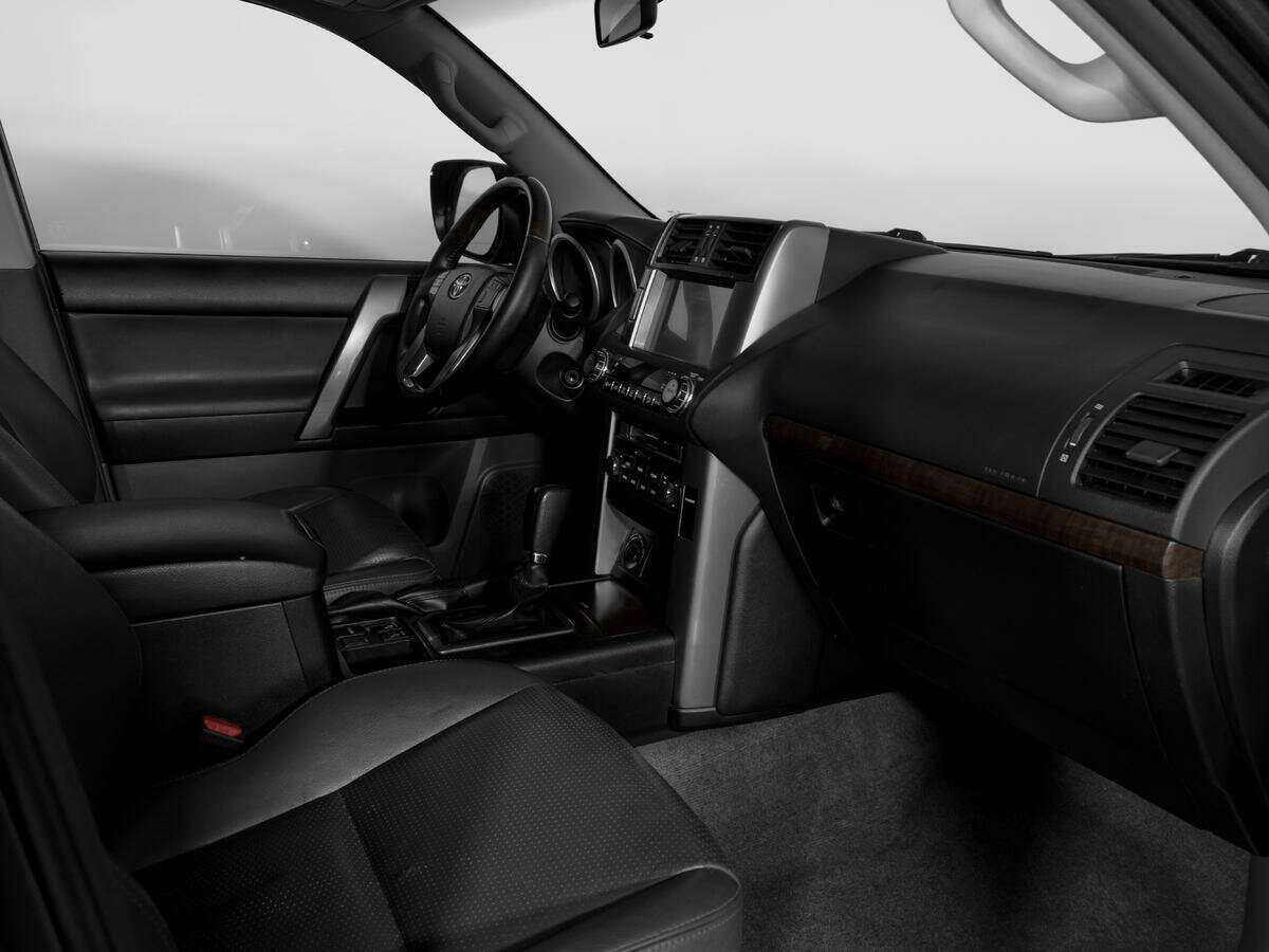 Toyota Land Cruiser Prado б/у, 2012, Автоматическая. Фото: #8