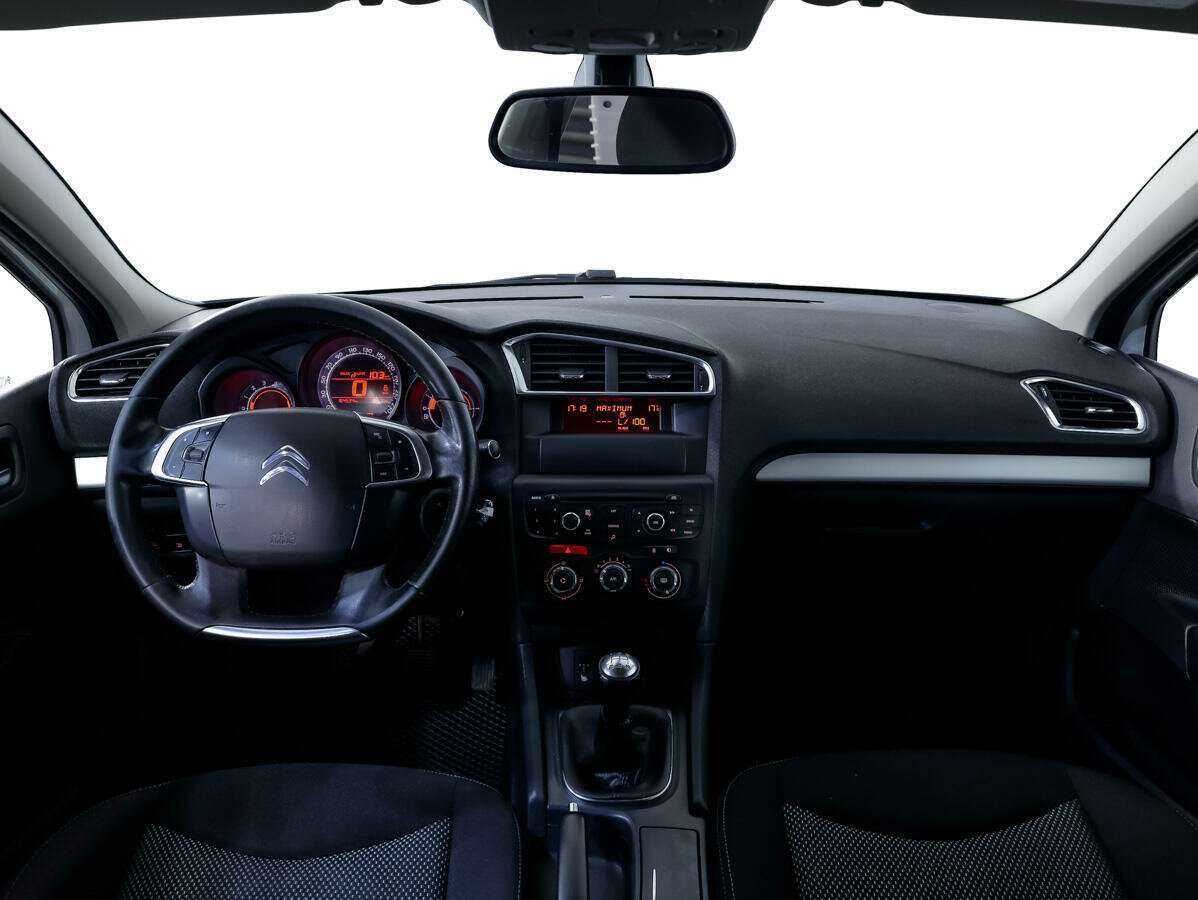 Citroen C4 б/у, 2013, Механическая. Фото: #7