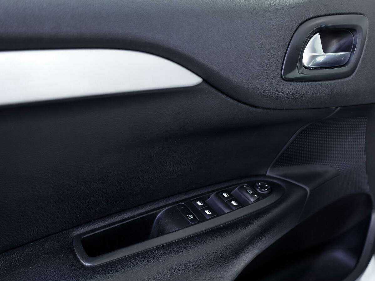 Citroen C4 б/у, 2013, Механическая. Фото: #18