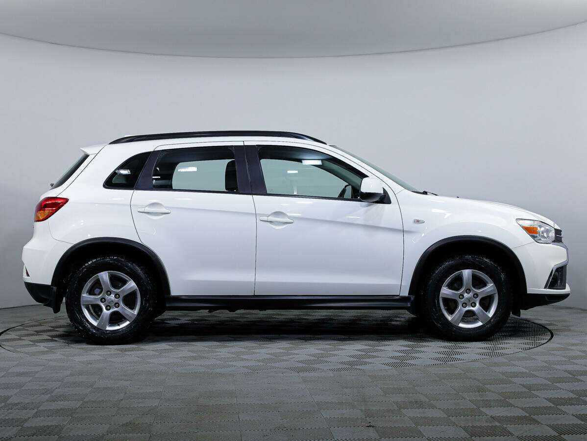 Mitsubishi ASX б/у, 2018, Вариатор. Фото: #2