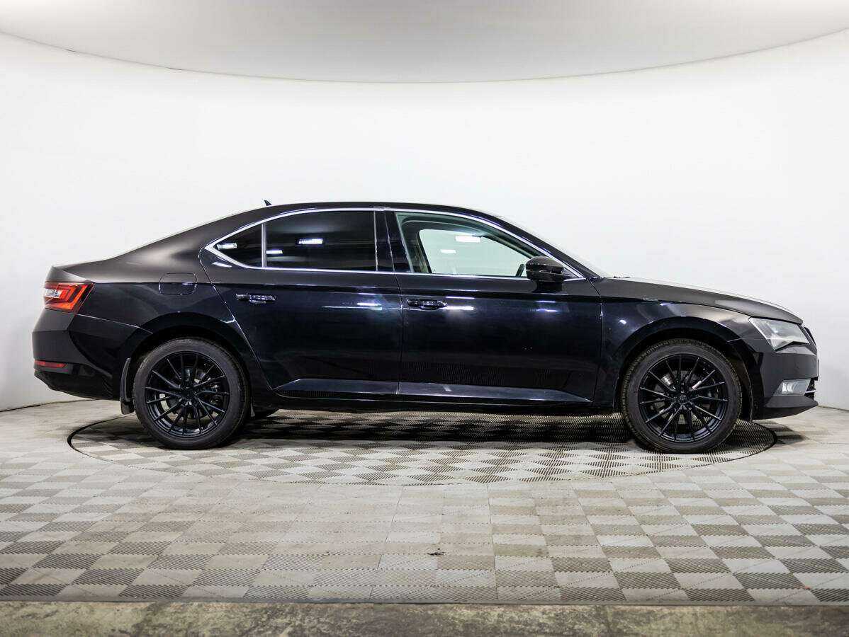 Skoda Superb б/у, 2016, Роботизированная. Фото: #2