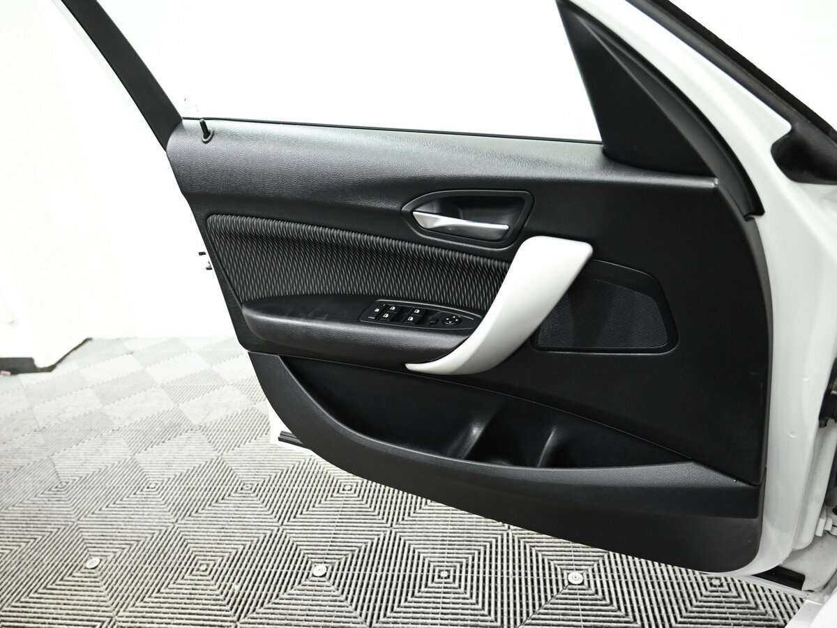 BMW 1 серии б/у, 2013, Автоматическая. Фото: #8