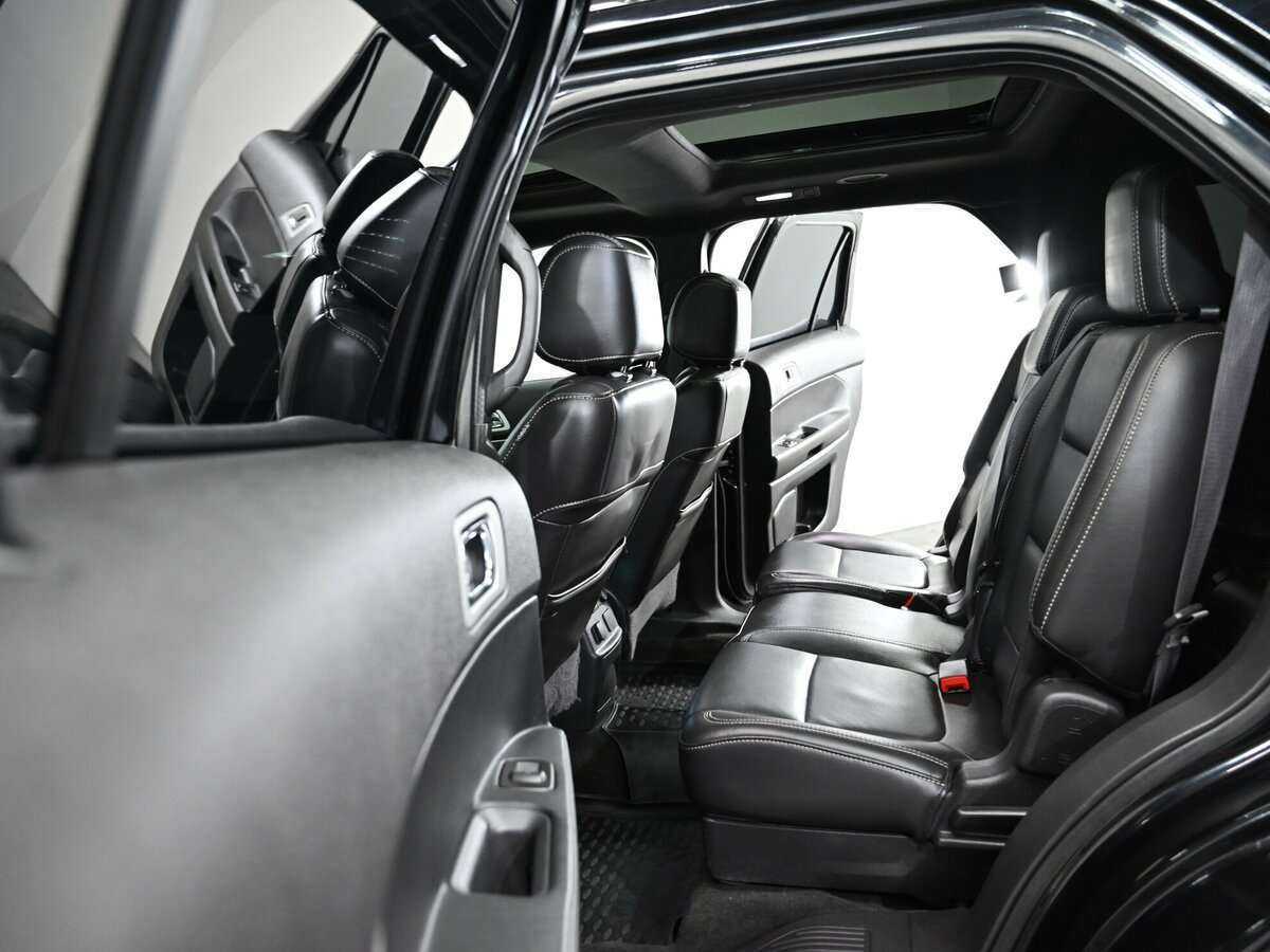 Ford Explorer б/у, 2015, Автоматическая. Фото: #15
