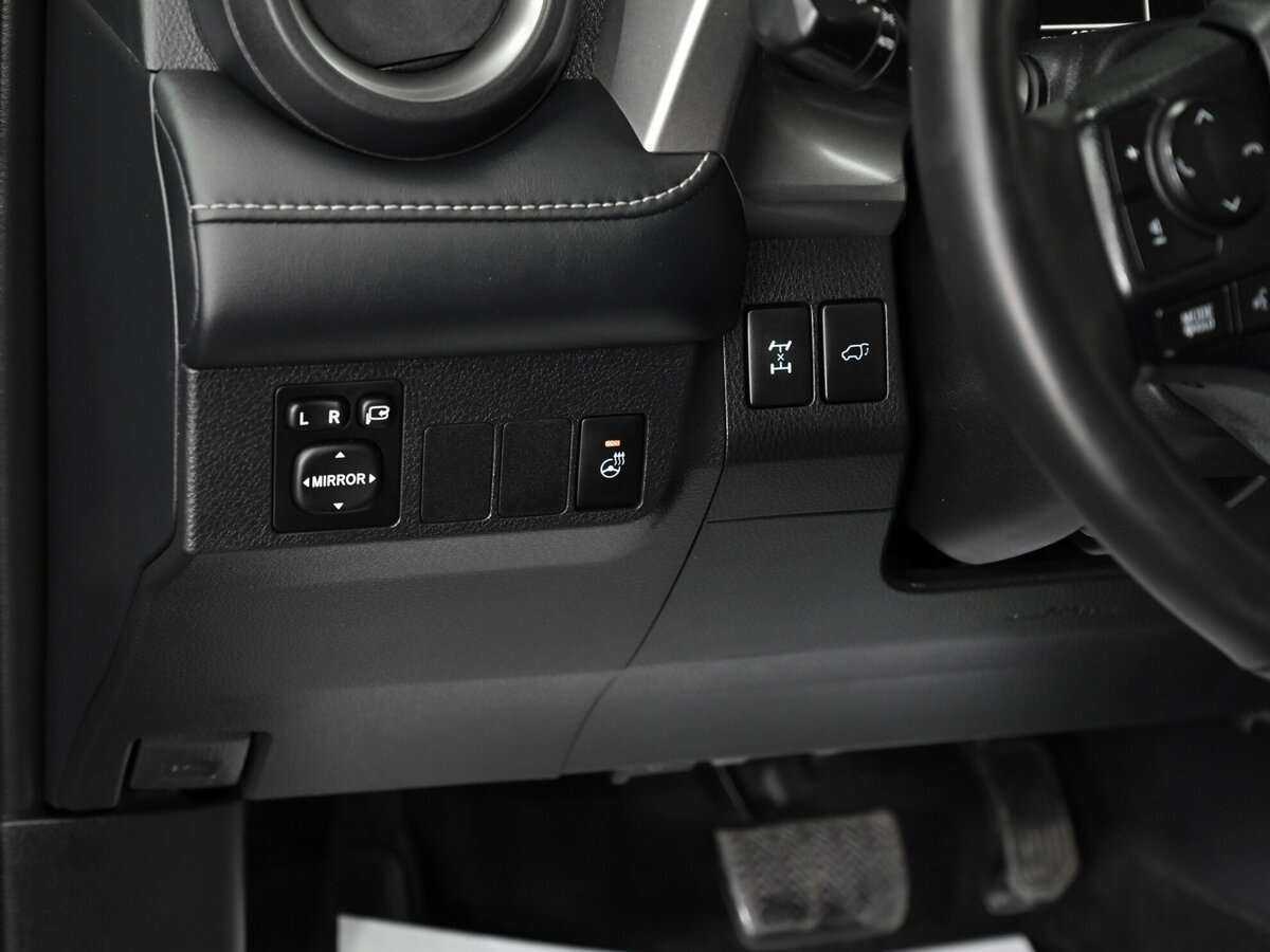 Toyota RAV4 б/у, 2018, Автоматическая. Фото: #8