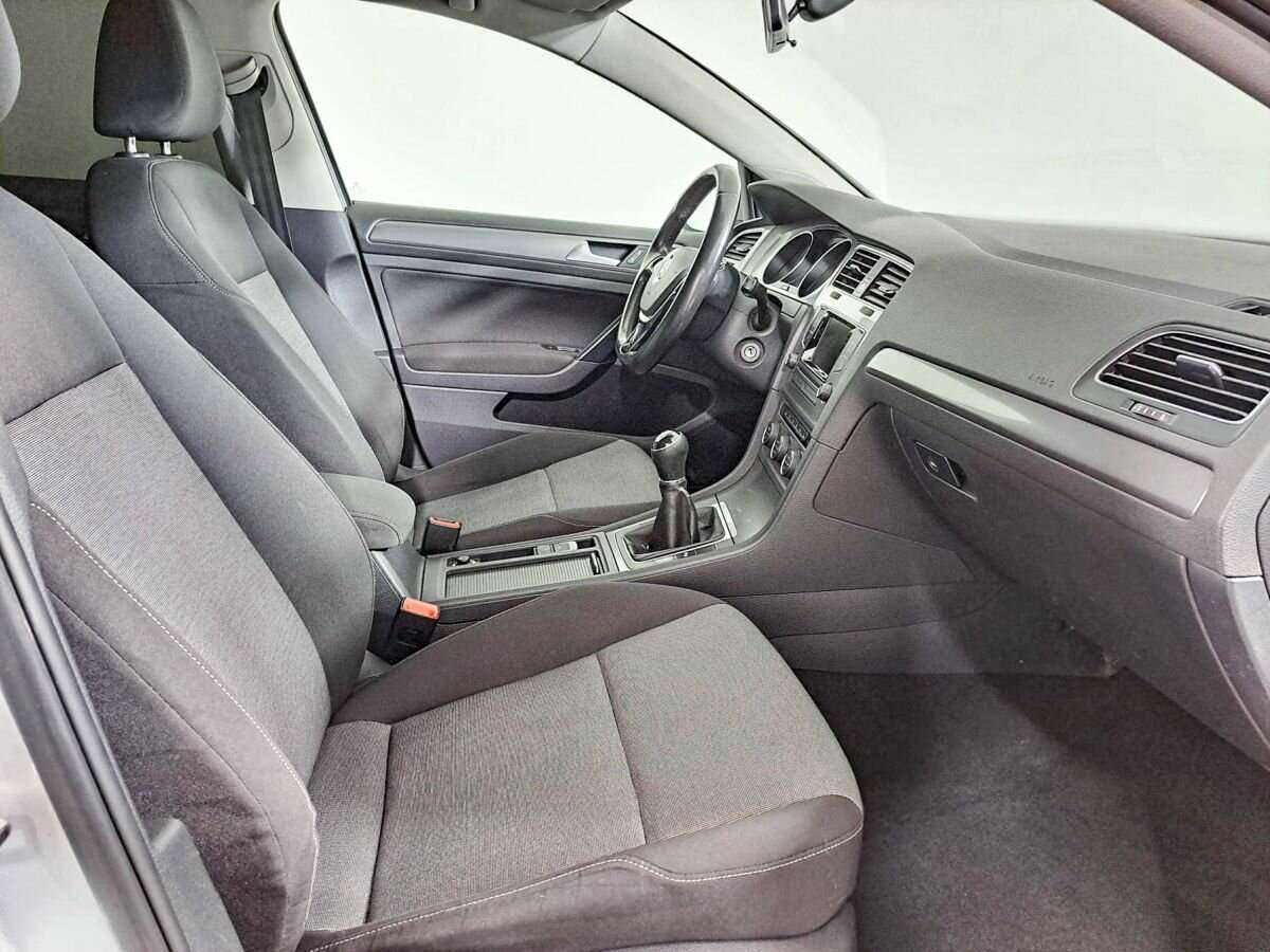 Volkswagen Golf б/у, 2013, Механическая. Фото: #8