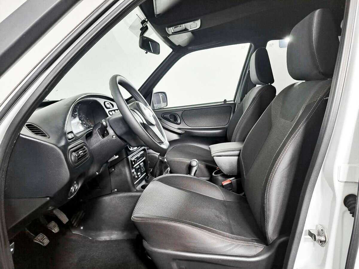 Chevrolet Niva б/у, 2017, Механическая. Фото: #12