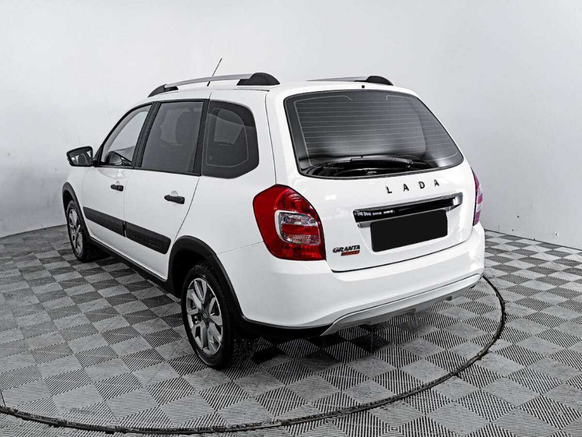 Лада (ВАЗ) Гранта б/у, 2023, Механическая. Фото: #6