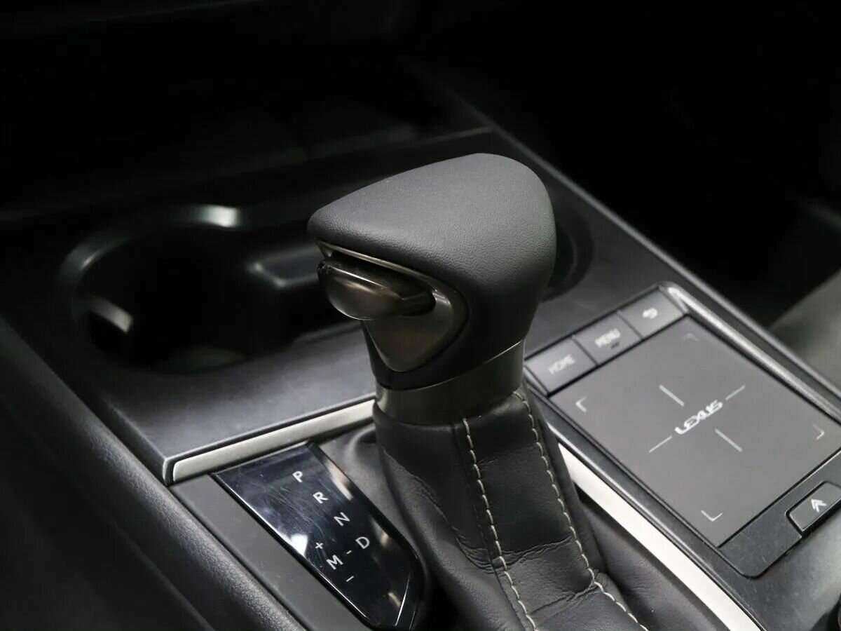Lexus UX б/у, 2019, Вариатор. Фото: #7