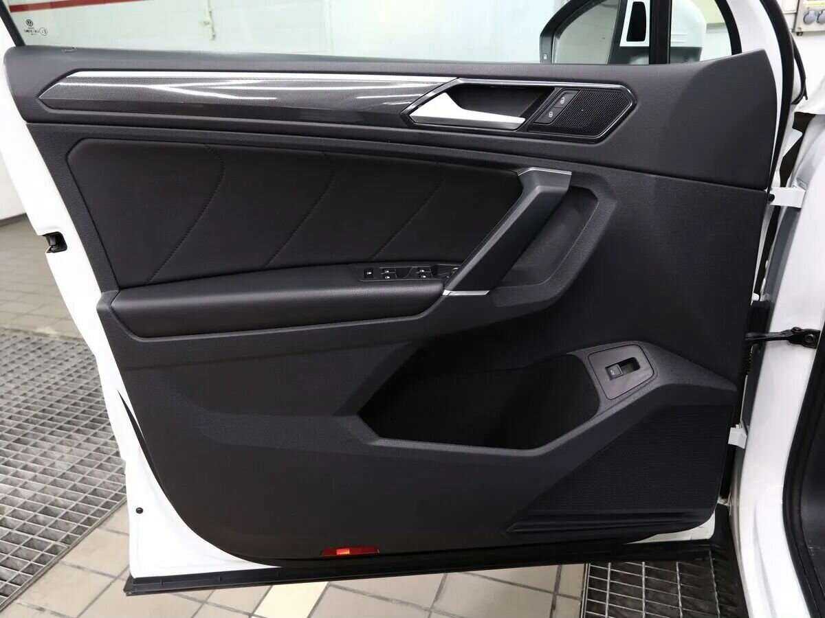 Volkswagen Tiguan б/у, 2018, Роботизированная. Фото: #6