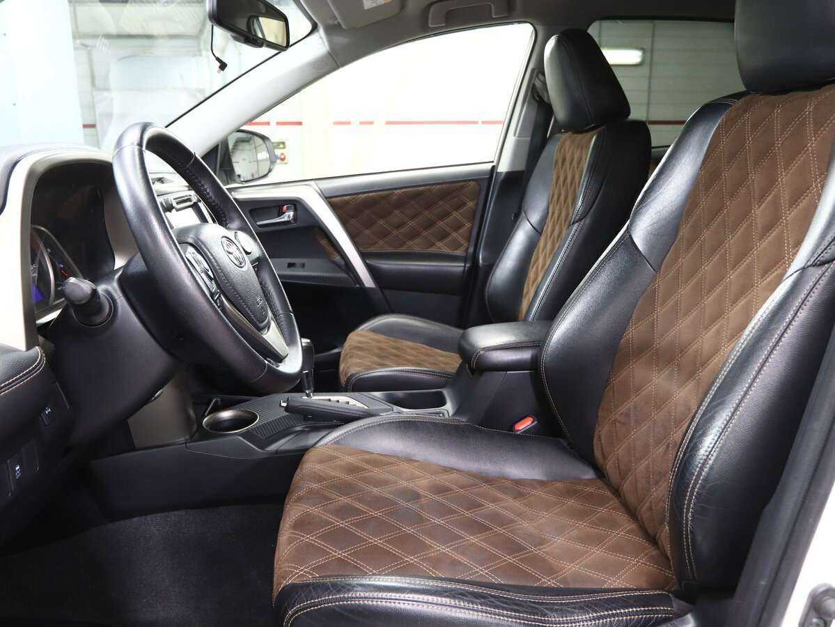 Toyota RAV4 б/у, 2014, Автоматическая. Фото: #9