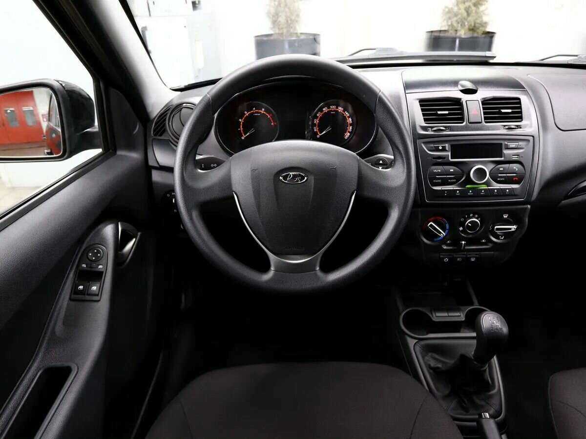 Lada (ВАЗ) Granta б/у, 2023, Механическая. Фото: #11