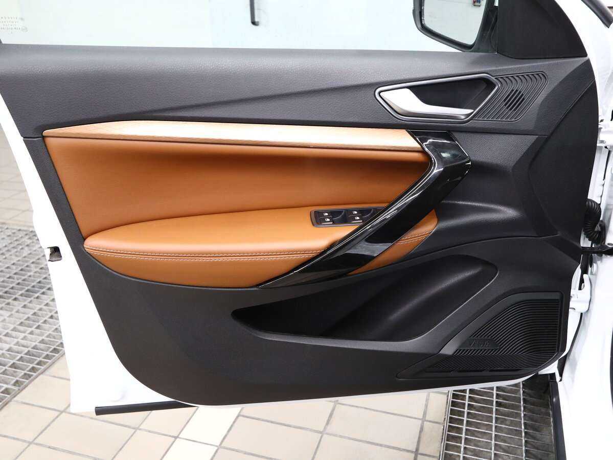 Lada (ВАЗ) Vesta б/у, 2024, Механическая. Фото: #5