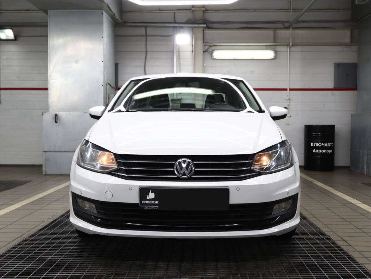 Volkswagen Polo б/у, 2019, Автоматическая. Фото: #1