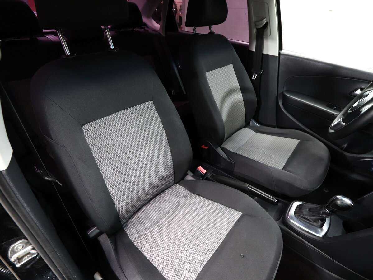 Volkswagen Polo б/у, 2013, Автоматическая. Фото: #6