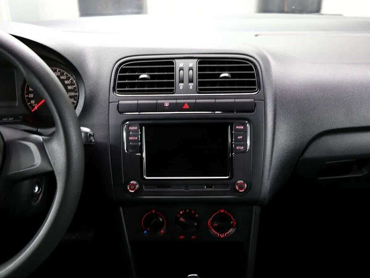 Volkswagen Polo б/у, 2018, Автоматическая. Фото: #16