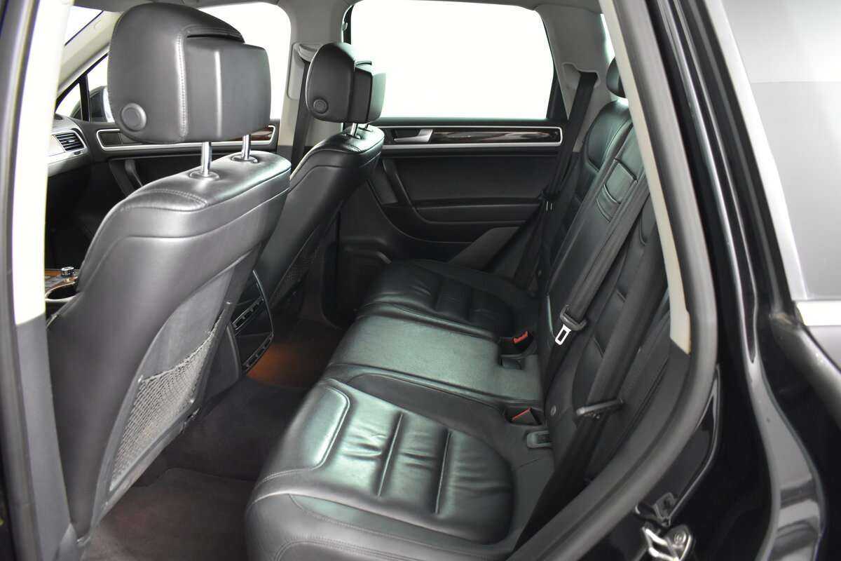 Volkswagen Touareg б/у, 2012, Автоматическая. Фото: #14