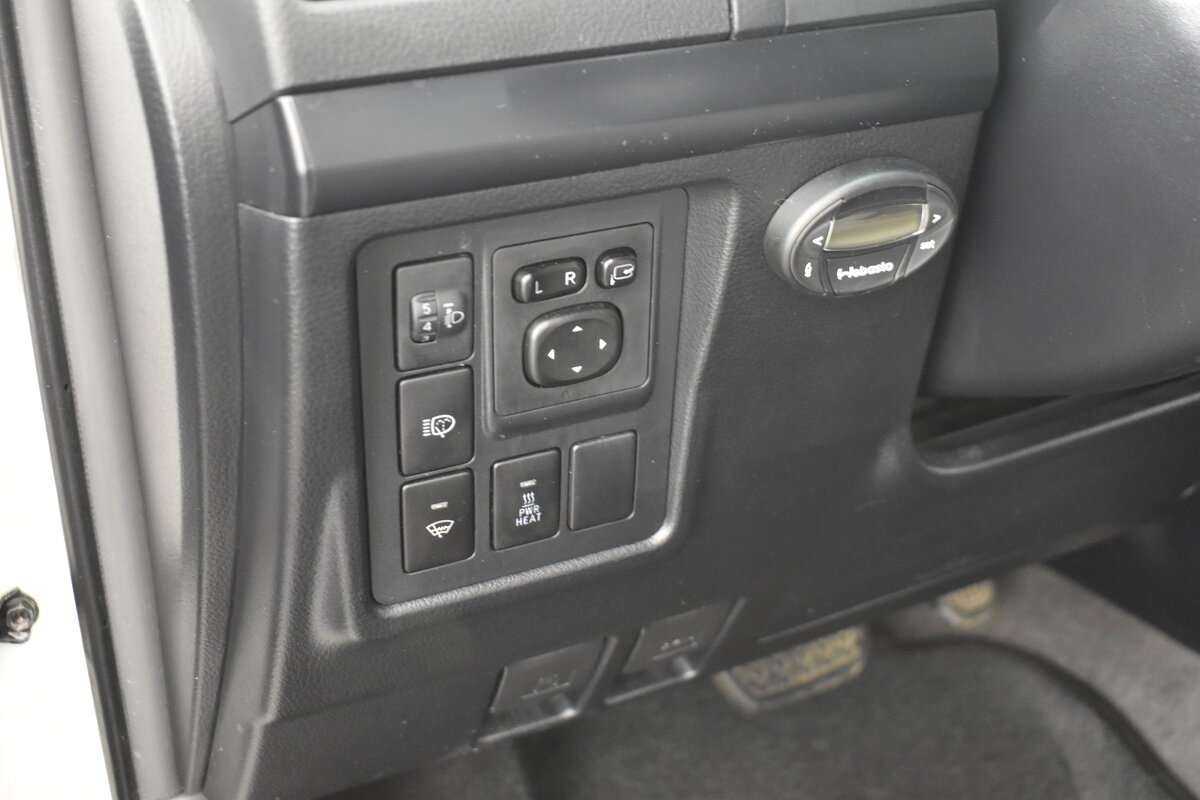 Toyota Land Cruiser Prado б/у, 2012, Автоматическая. Фото: #8