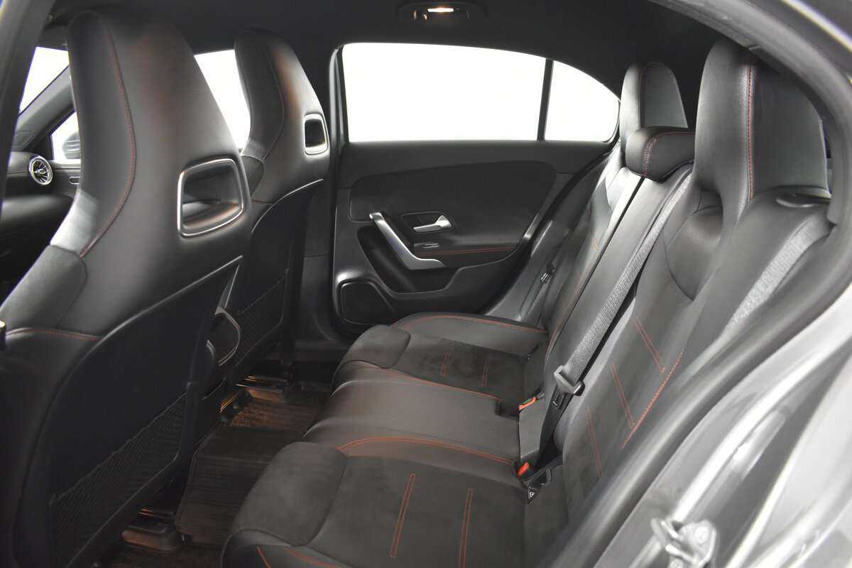 Mercedes-Benz A-Класс б/у, 2018, Роботизированная. Фото: #6