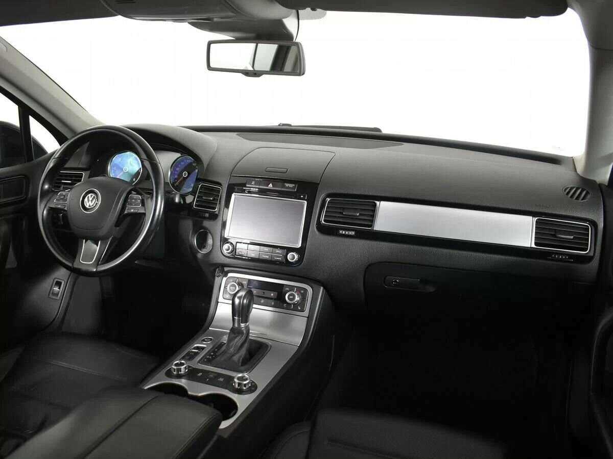 Volkswagen Touareg б/у, 2014, Автоматическая. Фото: #9